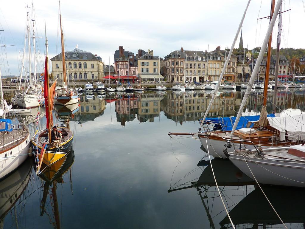 Appartement Du Port De Honfleur Eksteriør bilde